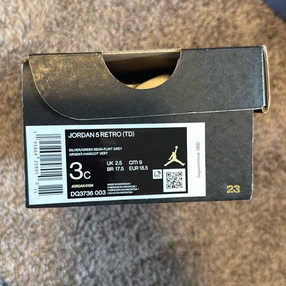 Green Bean Jordan 5 Retro size 3c. Brand new